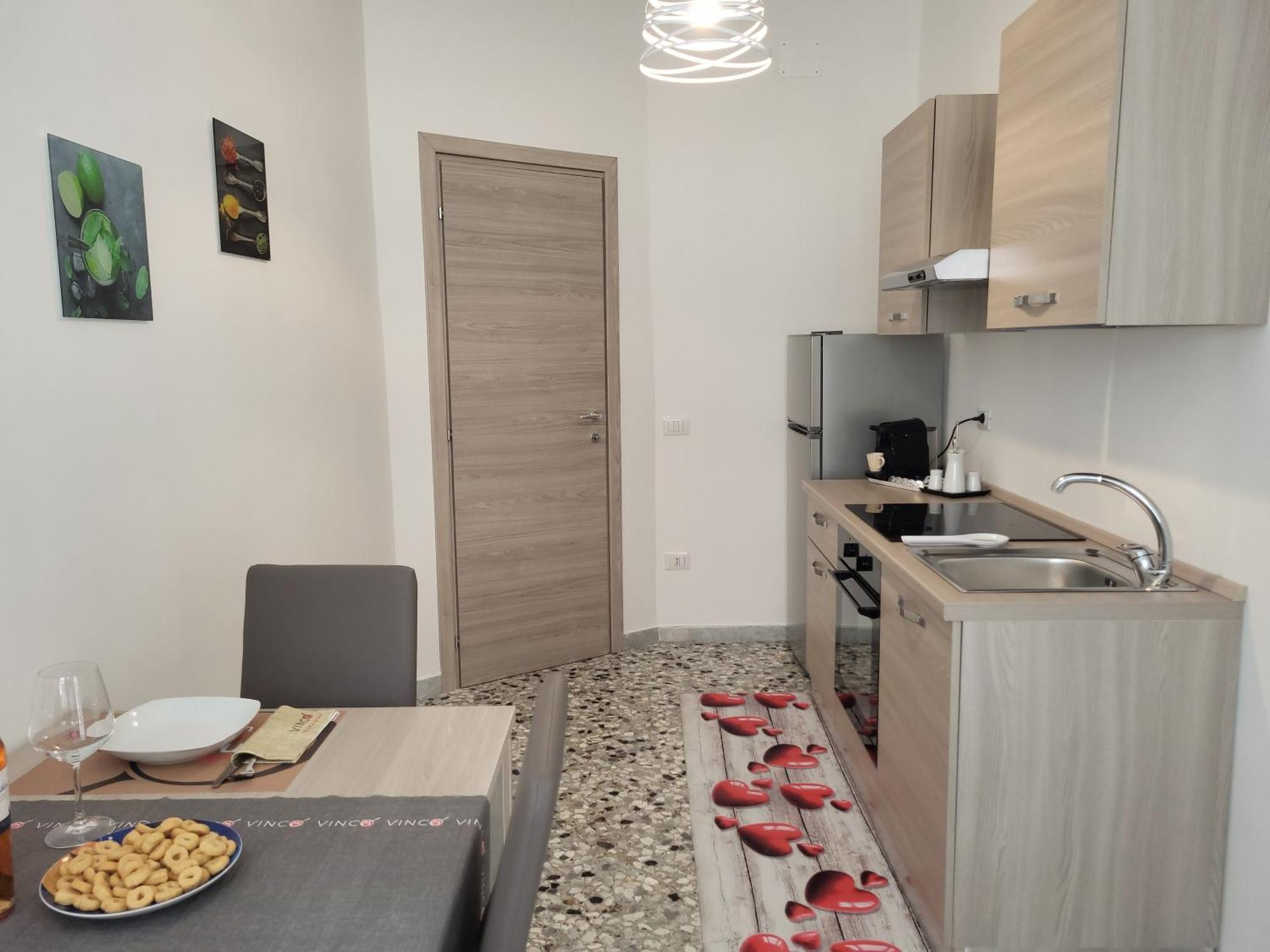 Garibaldi Square Apartment Bari Exterior photo
